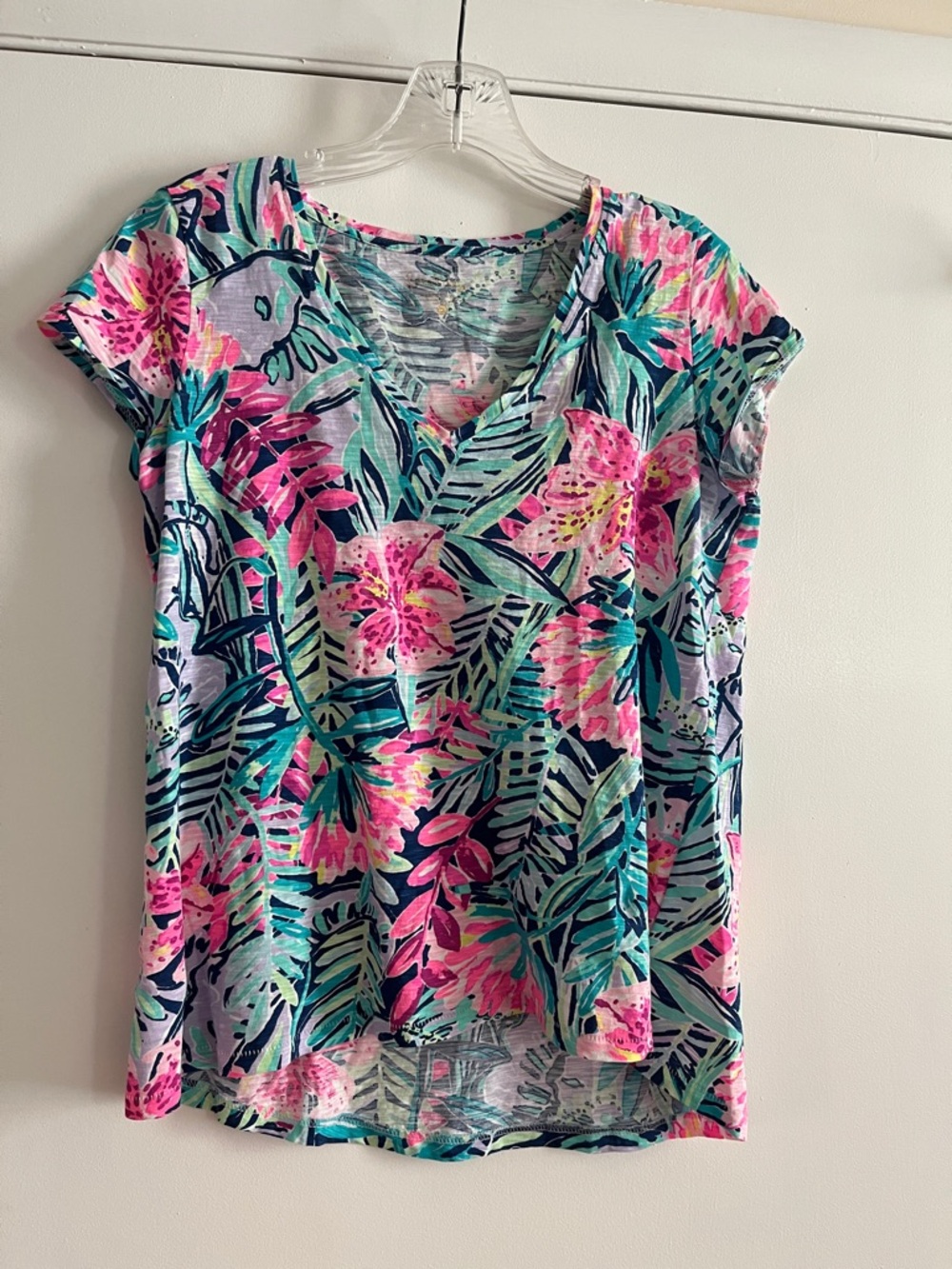 Lilly Pulitzer Tropical Floral V-Neck Tee in Pink & Teal